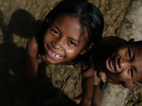 Kinderen vanuit het dorp San Martin de Amacayacu - Foto Kees van Vliet - 2011